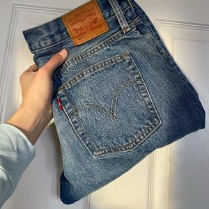 Levi’s Rose Embroidery Boyfriend Jeans